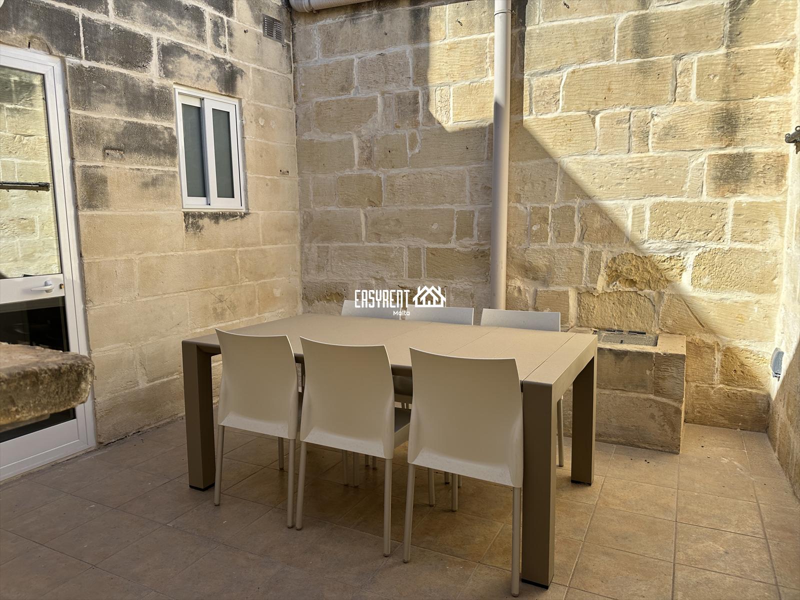 Property at Żurrieq