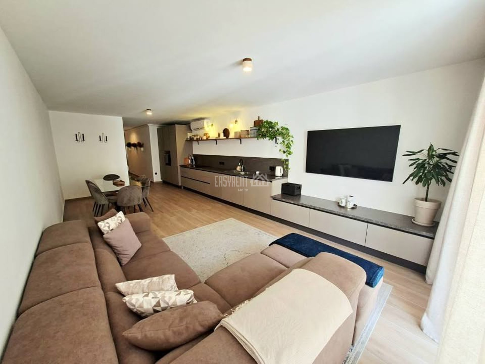 Property at Xewkija